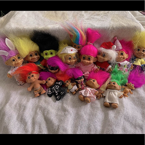 Vintage Russ HUGE LOT Troll Dolls. COLLECTORS / Rare No longer manufactured! - Picture 14 of 14